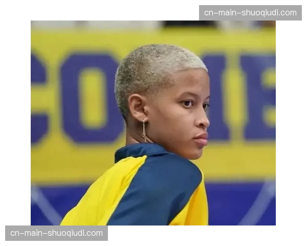 意大利警方调查一起涉赌案件,一名意甲前排球运动员被传讯 意大利警方调查一起涉赌案件,一名意甲前排球运动员被传讯